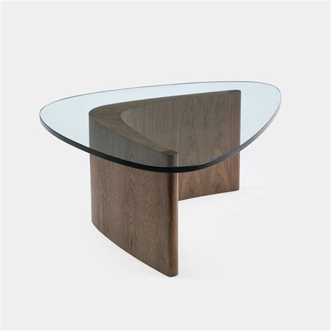 holly hunt coffee table